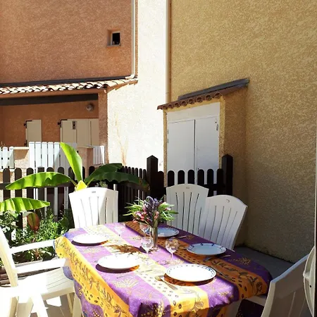 Pavillon Duplex T2/terrasse דירה *